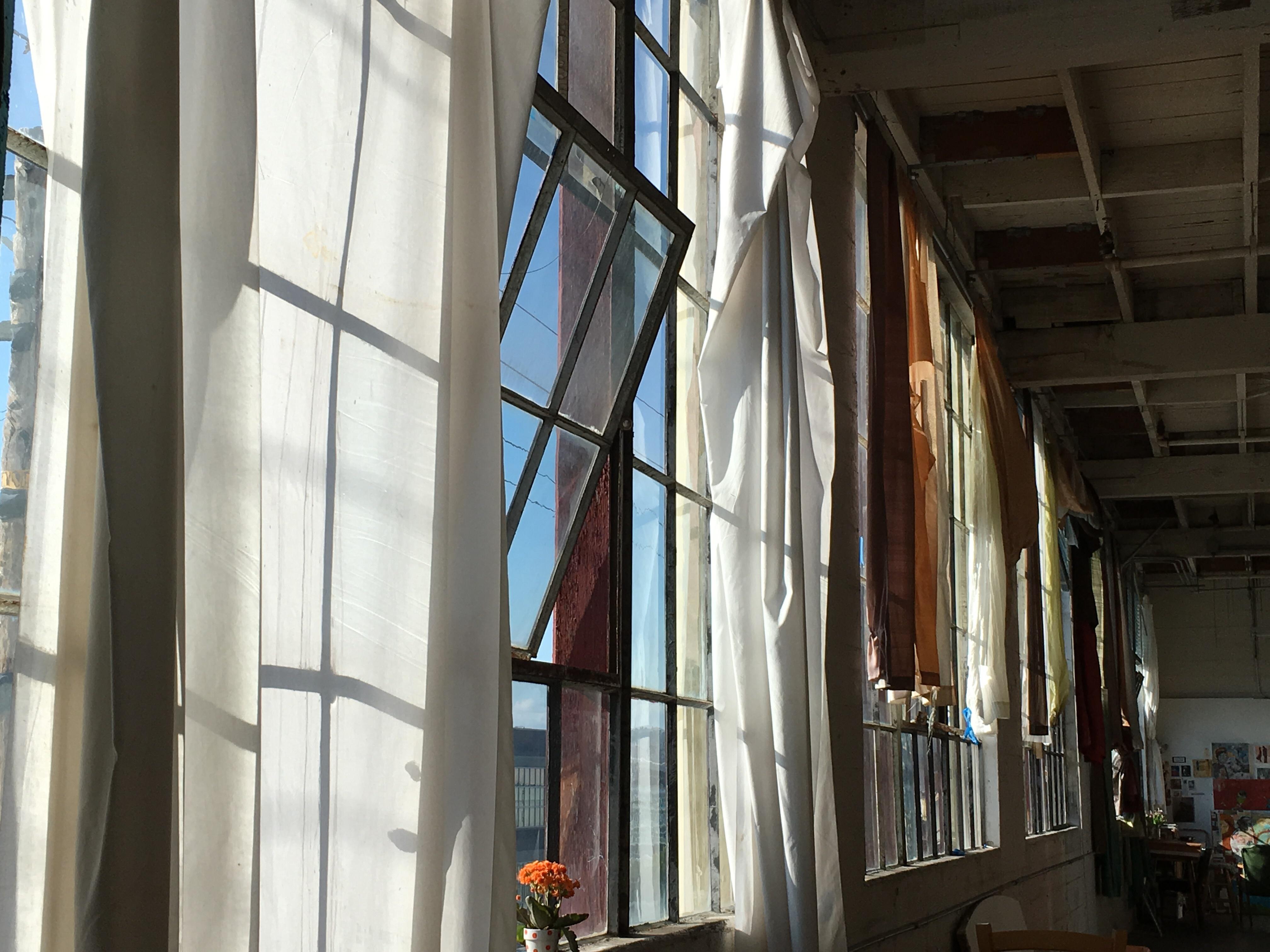 Lighten Up: 5 Ways to Boost Natural Light in A Dark Room