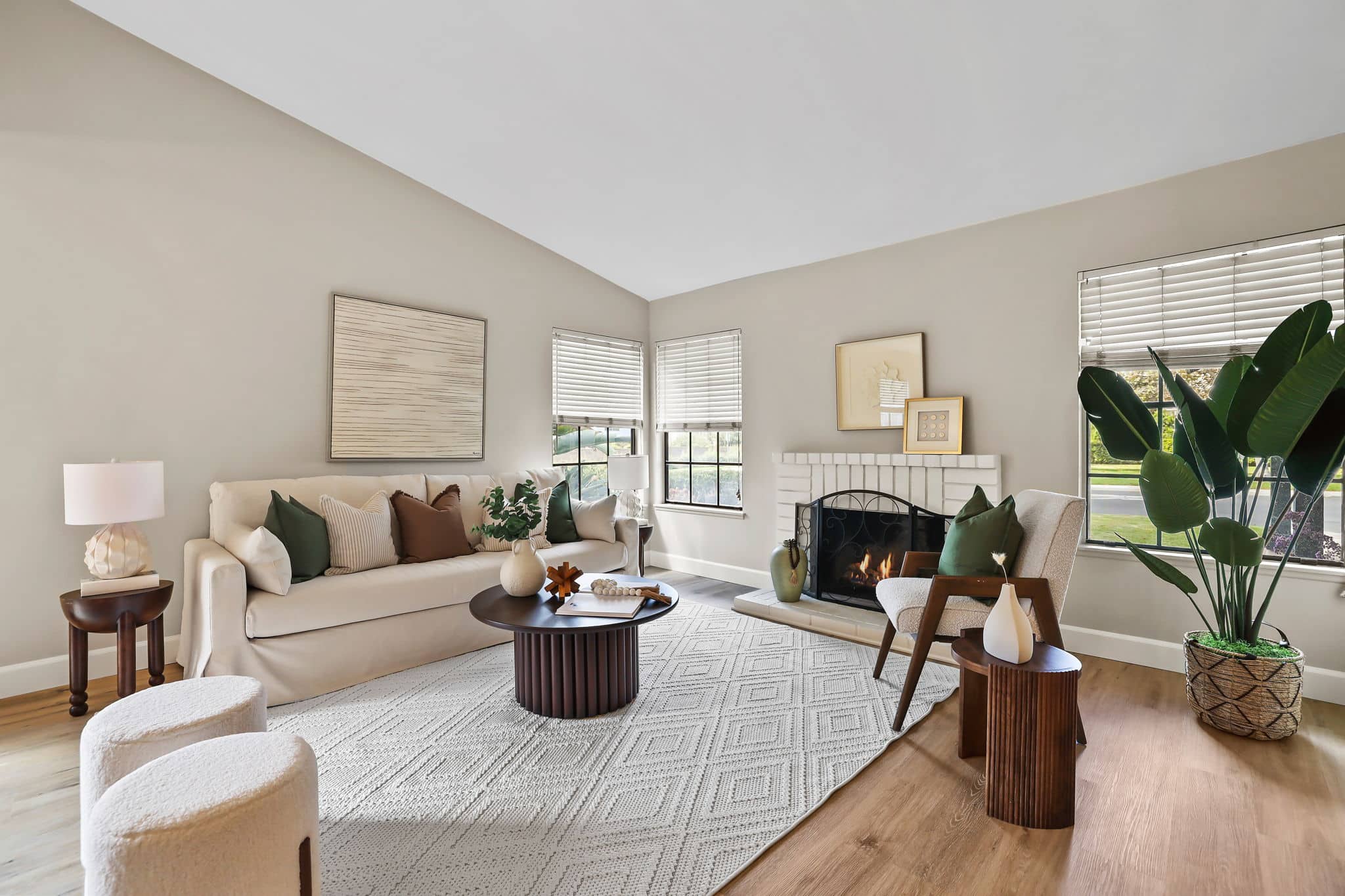 SOLD: 22972 Cedarspring, Lake Forest