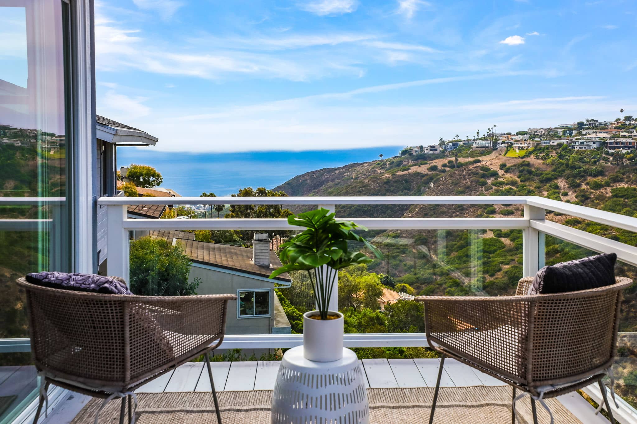 SOLD: 2088 San Remo Dr, Laguna Beach