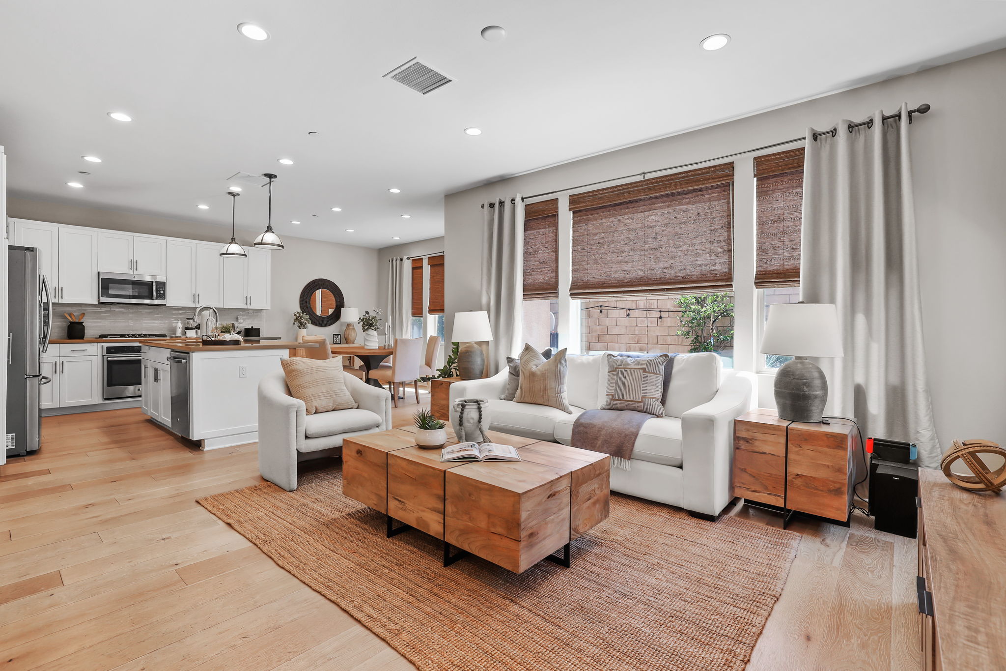 33 Fuchsia, Lake Forest